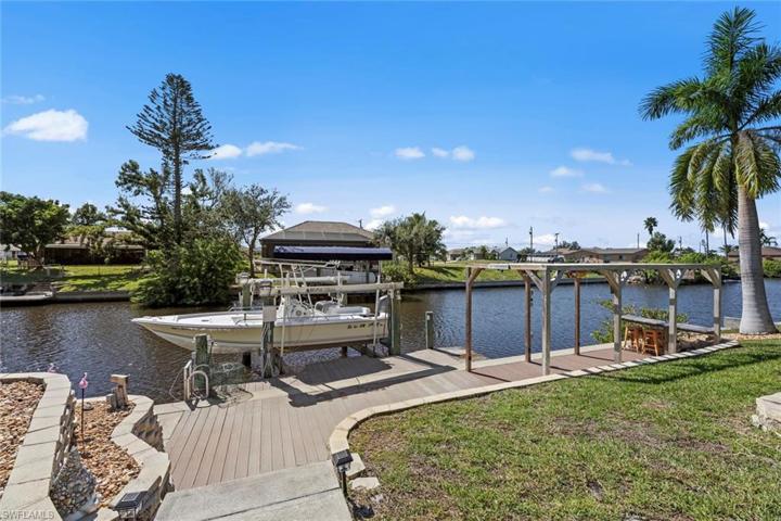 836 Mohawk PKWY, CAPE CORAL FL 33914