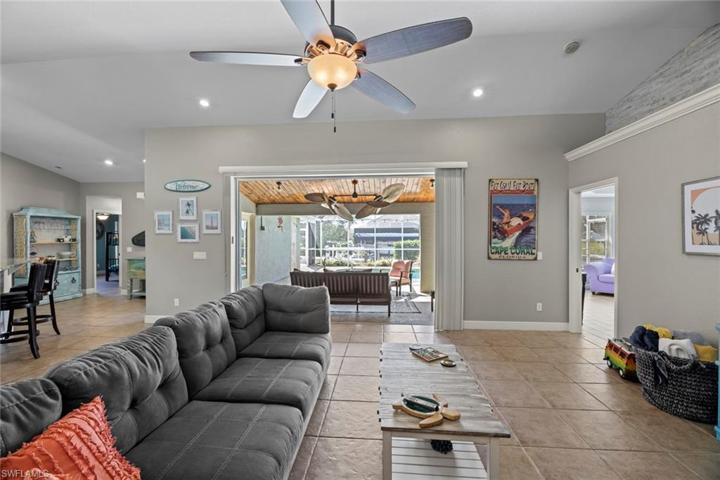 836 Mohawk PKWY, CAPE CORAL FL 33914
