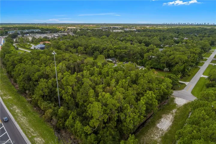 620 Soll St, Naples, Florida 34109