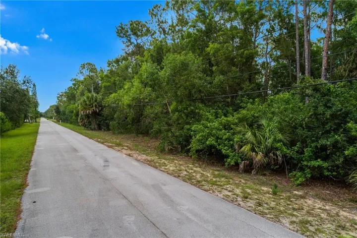 620 Soll St, Naples, Florida 34109