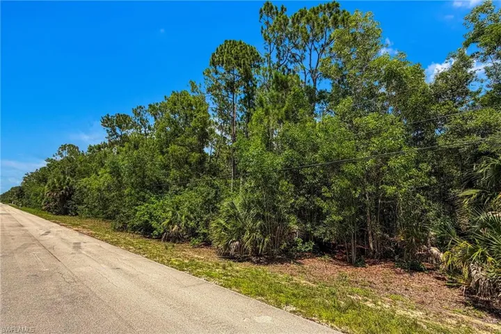 620 Soll St, Naples, Florida 34109