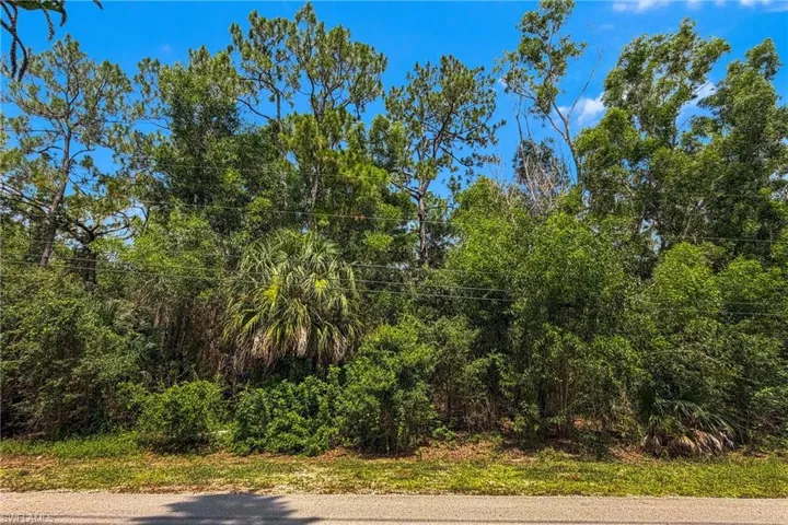 620 Soll St, Naples, Florida 34109