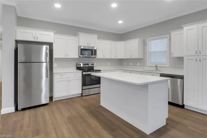 838  Porter E ST, Lehigh Acres, FL 33974