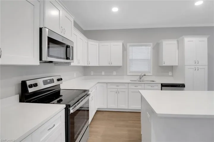838  Porter E ST, Lehigh Acres, FL 33974