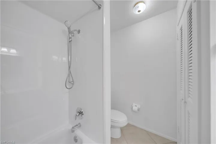 1715  Golf Club  DR, North Fort Myers, FL 33903