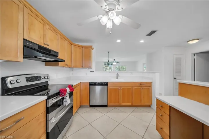 1715 Golf Club Dr 2, North Fort Myers, Florida 33903