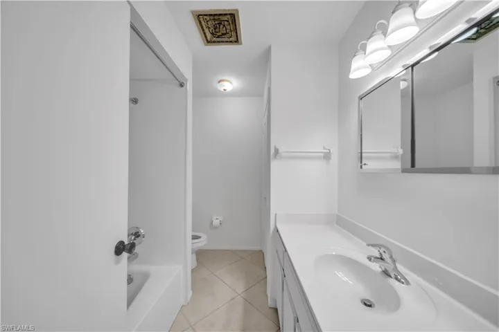 1715 Golf Club Dr 2, North Fort Myers, Florida 33903