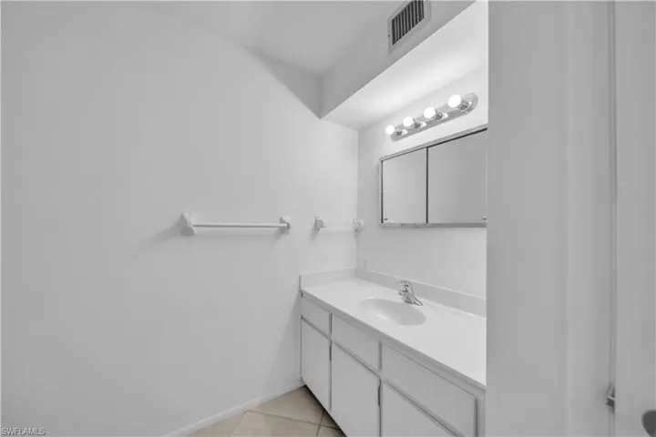 1715 Golf Club Dr 2, North Fort Myers, Florida 33903