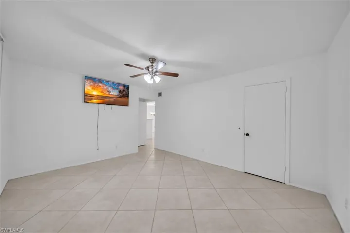 1715 Golf Club Dr 2, North Fort Myers, Florida 33903
