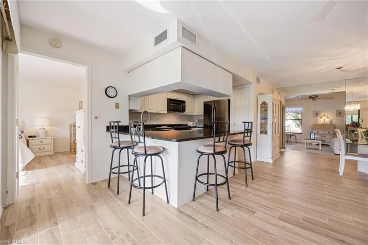 5905 Trailwinds Dr 812, Fort Myers, Florida 33907