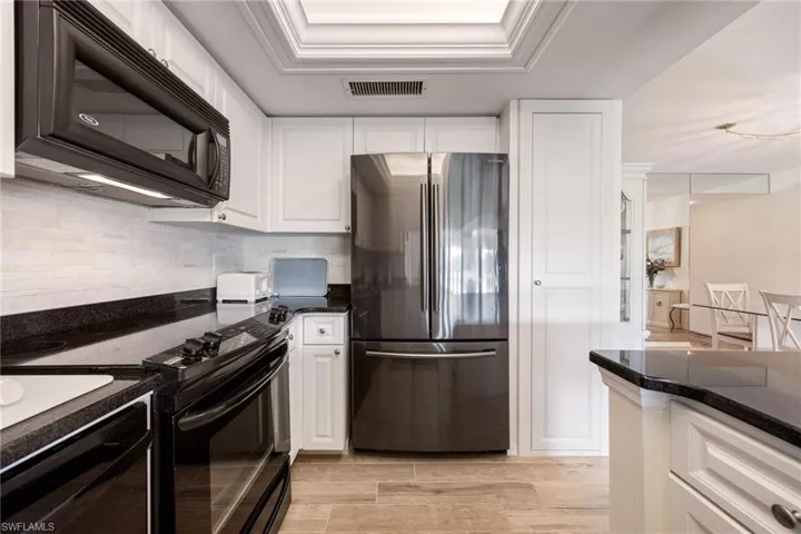 5905 Trailwinds Dr 812, Fort Myers, Florida 33907