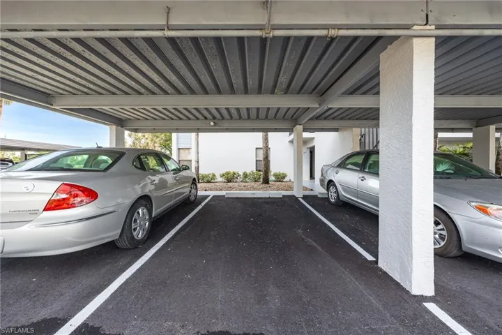 5905 Trailwinds Dr 812, Fort Myers, Florida 33907