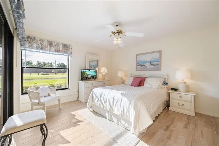 5905 Trailwinds Dr 812, Fort Myers, Florida 33907