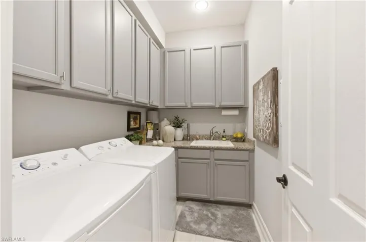 1467 Mockingbird Dr, Naples, Florida 34120