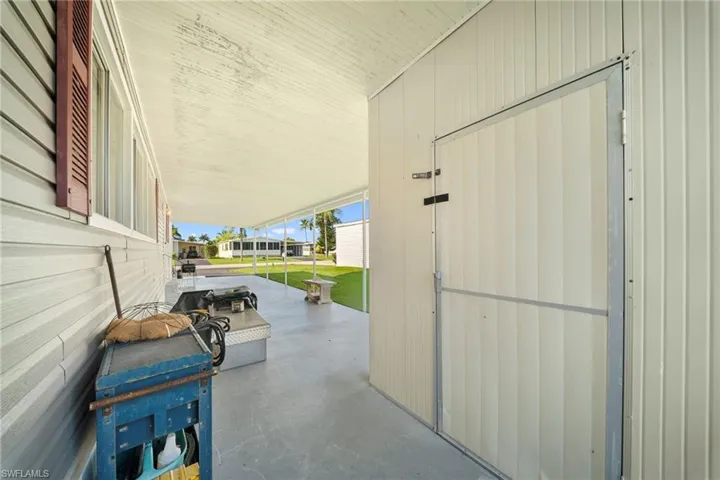 455 Cape Florida Way, Naples, Florida 34104