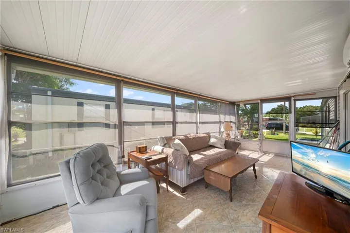 455 Cape Florida Way, Naples, Florida 34104