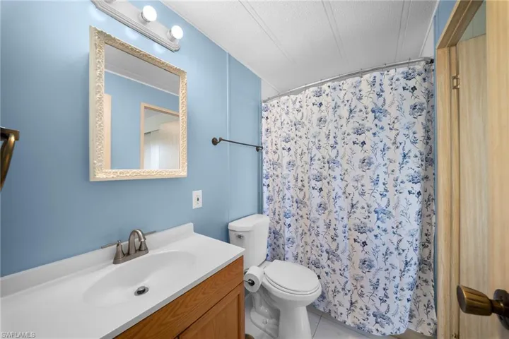 455 Cape Florida Way, Naples, Florida 34104