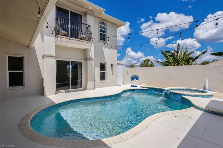 2534 20th Ct, Cape Coral, Florida 33909