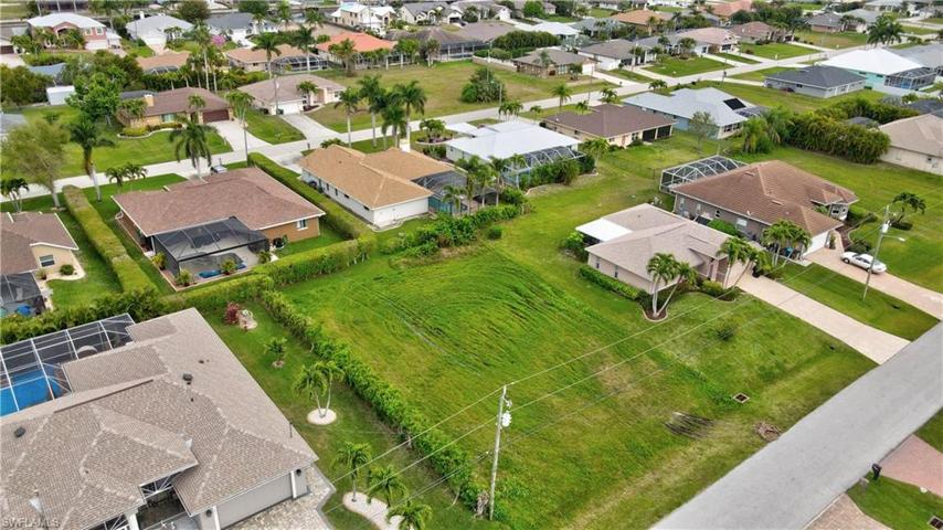2811 SW 29th CT, CAPE CORAL FL 33914