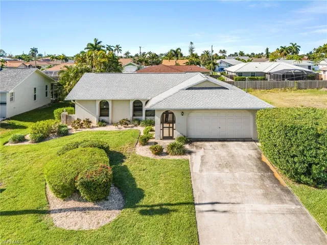 210 SW 43rd  LN, Cape Coral, FL 33914