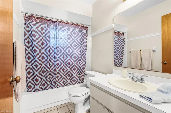210 SW 43rd  LN, Cape Coral, FL 33914