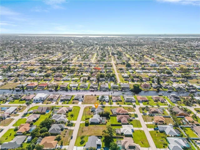210 SW 43rd  LN, Cape Coral, FL 33914