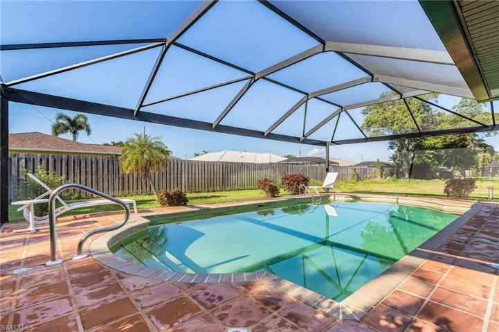 210 SW 43rd  LN, Cape Coral, FL 33914