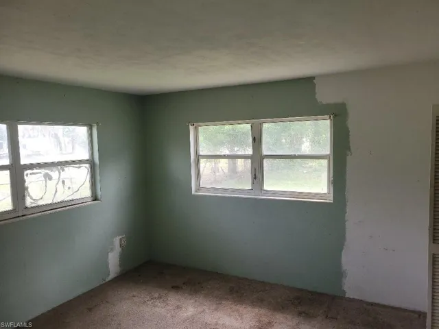 1270 Pinecrest St, North Fort Myers, Florida 33903
