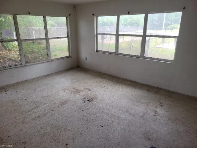 1270 Pinecrest St, North Fort Myers, Florida 33903