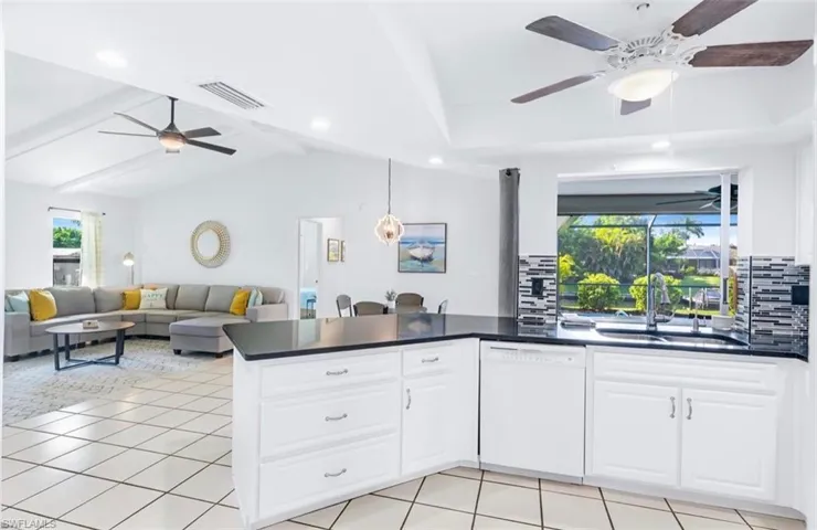 216 Se 30th Ter, Cape Coral, Florida 33904