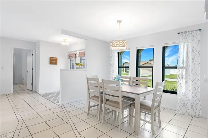 216 Se 30th Ter, Cape Coral, Florida 33904