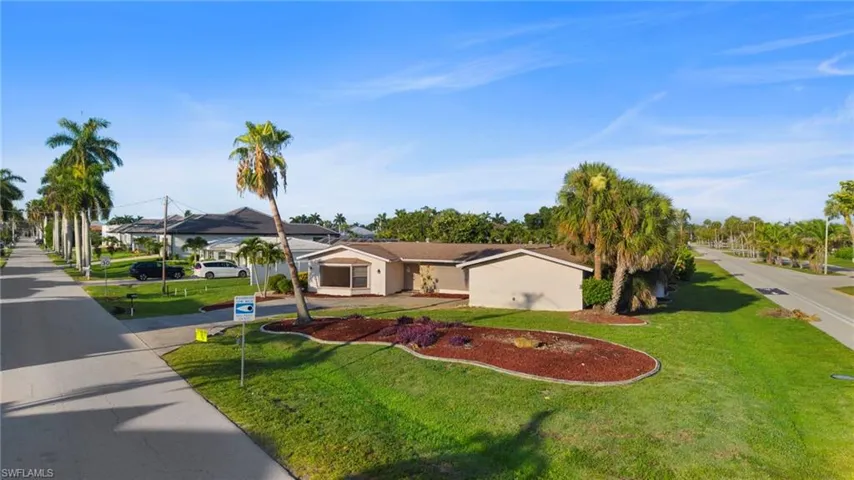 5304 Bayshore Ave, Cape Coral, Florida 33904