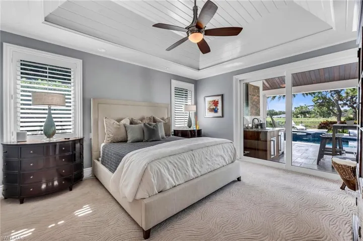 240  Silverado  DR, Naples, FL 34119