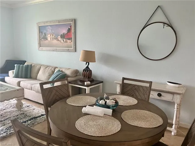 9715  Acqua  CT, Naples, FL 34113
