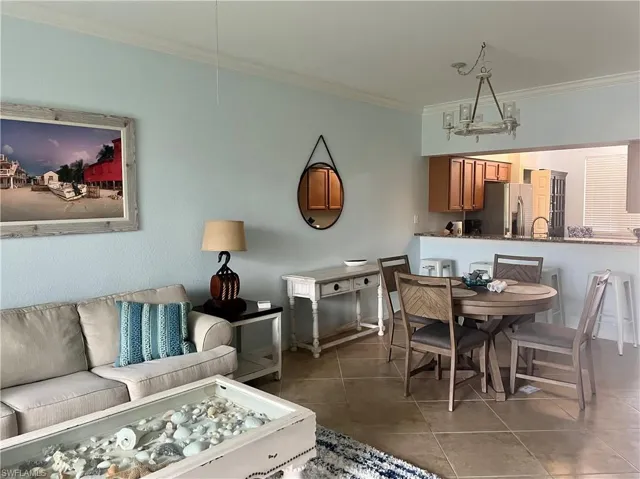 9715  Acqua  CT, Naples, FL 34113