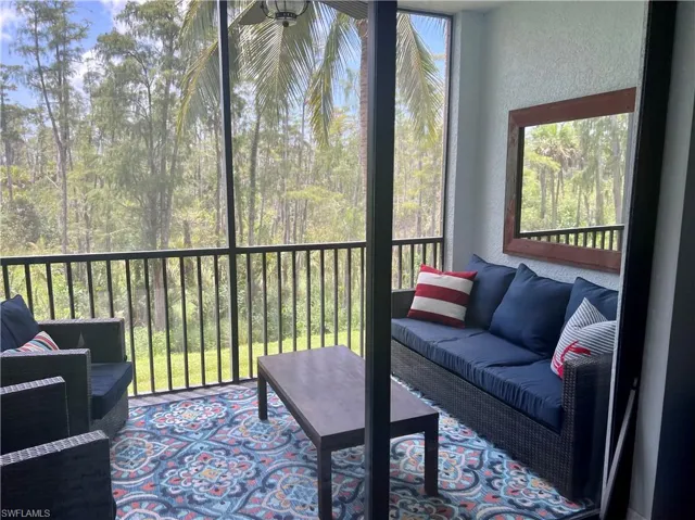 9715  Acqua  CT, Naples, FL 34113