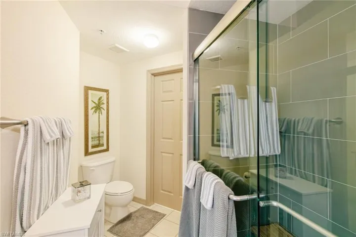 15585 Ocean Walk Cir 216, Fort Myers, Florida 33908