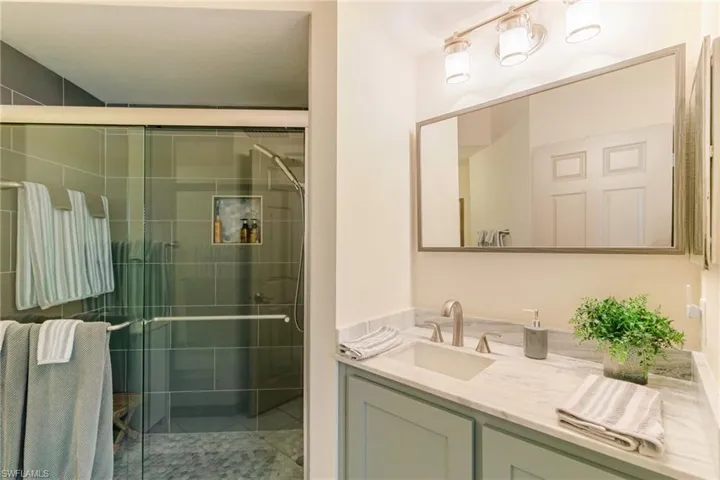 15585 Ocean Walk Cir 216, Fort Myers, Florida 33908