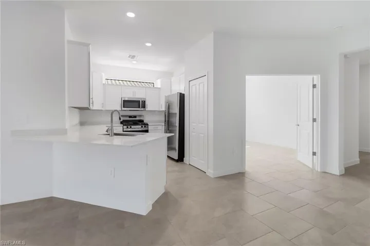19717 Hinkley Dr, Estero, Florida 33928