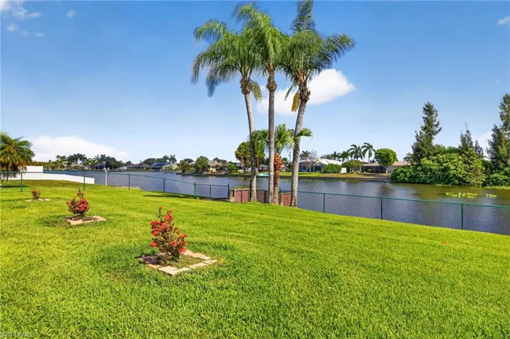 609 Se 21st St, Cape Coral, Florida 33990