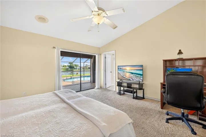 609 SE 21st  ST, Cape Coral, FL 33990