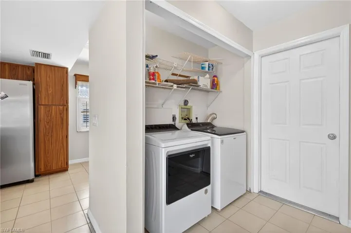 609 SE 21st  ST, Cape Coral, FL 33990