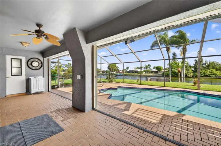 609 SE 21st  ST, Cape Coral, FL 33990