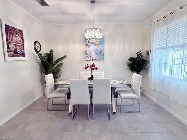 2122 Hamlin St, Naples, Florida 34120