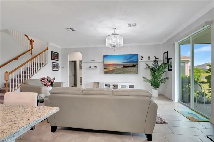2122 Hamlin St, Naples, Florida 34120