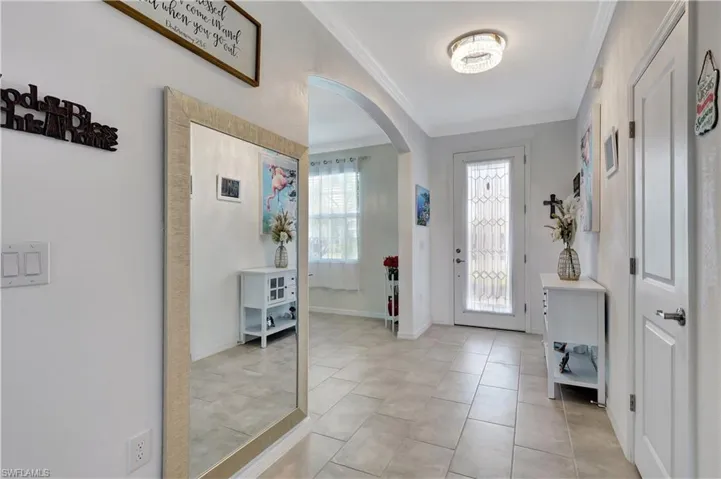 2122 Hamlin St, Naples, Florida 34120
