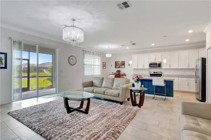2122 Hamlin St, Naples, Florida 34120