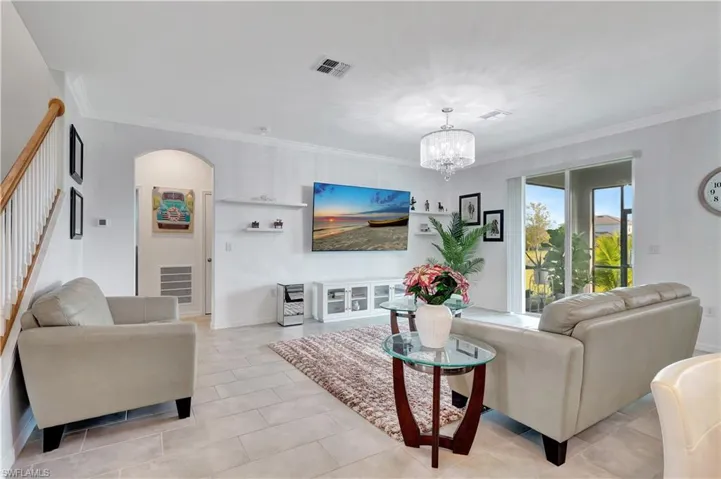 2122 Hamlin St, Naples, Florida 34120
