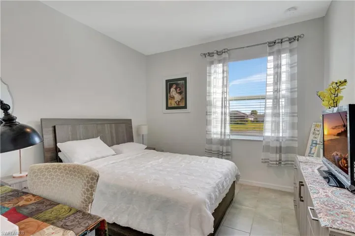2122 Hamlin St, Naples, Florida 34120