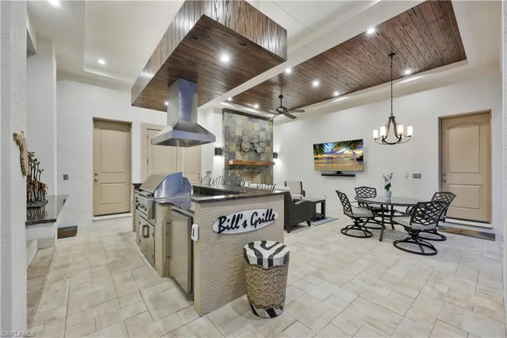 Poolside Kitchen w. BBQ, Beverage Fridge & Sink